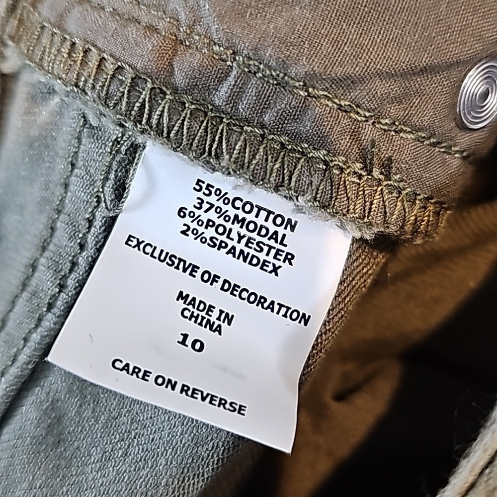 3/$25 NY&C Size 10 Green Distressed Jeans - Picture 4 of 4